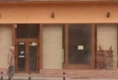 Spațiu comercial, de 119 mp, în Central - 4