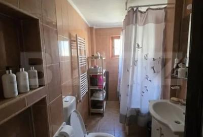 Apartament cu 3 camere decomandat în Micro 40