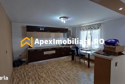 Casă cu 4 camere cu Teren 883 Mp în Varlaam