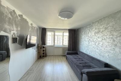 Apartament cu 3 camere decomandat în Drumul Taberei