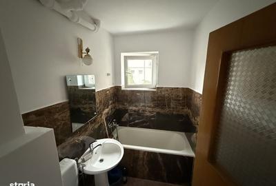 Apartament cu 2 camere semidecomandat în City Park Mall