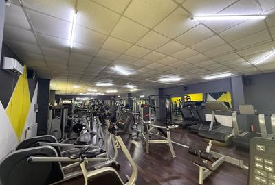 Spațiu comercial, de 300 mp, în Central - 7