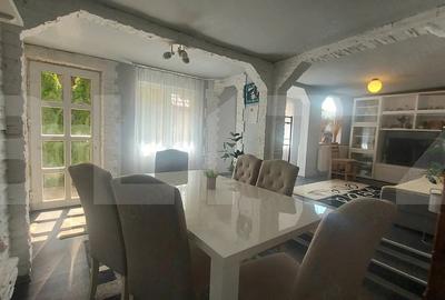 Casă cu Teren 4427 Mp în Vâlcele
