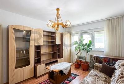 Apartament cu 3 camere semidecomandat în Iosia