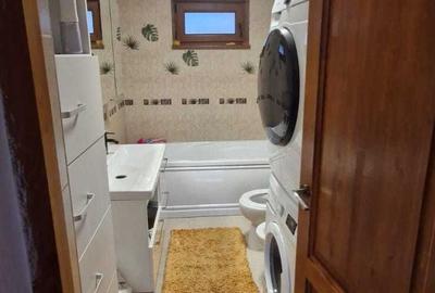 Casă cu 4 camere în Central - 1