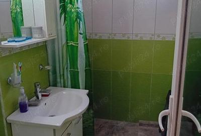 Apartament cu 3 camere decomandat în Micro 20 - 3