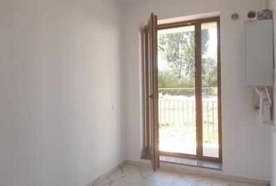 Apartament cu 2 camere decomandat în Păcii