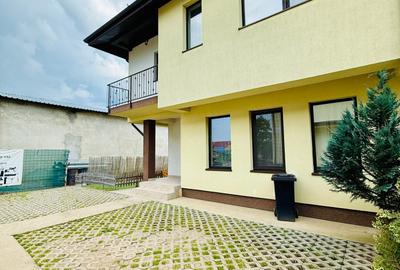 Duplex cu 4 camere cu Canalizare în Miroslava - 2