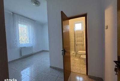 Spațiu comercial, de 827 mp, în Central