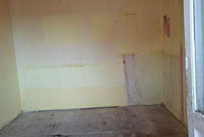 Apartament cu 3 camere semidecomandat în Central - 1