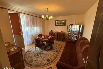 Apartament cu 3 camere decomandat în Central - 6