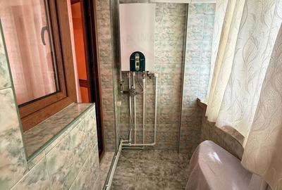 Apartament cu 2 camere decomandat în - 8