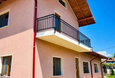 Casă cu 4 camere în Exterior Vest