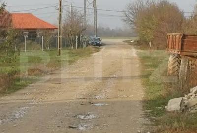 Teren de 610 mp, în Debarcader - 1