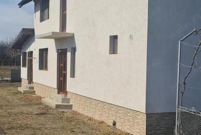 Casă cu Teren 1800 Mp în Vlădeni - 4