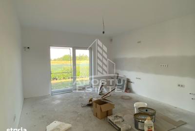Casă cu 4 camere cu Teren 400 Mp în Săcălaz