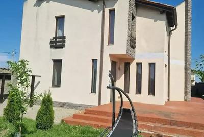 Casă cu 5 camere cu Teren 613 Mp în Moșnița Nouă - 1