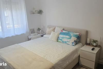Apartament cu 2 camere decomandat în Piața Centrală