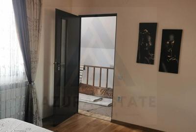 Casă cu 3 camere cu Teren 1400 Mp în Beclean