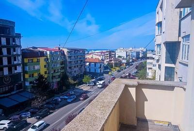 Apartament cu 3 camere decomandat în Calea București - 4