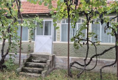 Casă cu 3 camere în Zărnești - 2