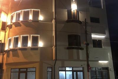 Casă individuală cu 15 camere cu Canalizare în Polonă - 3