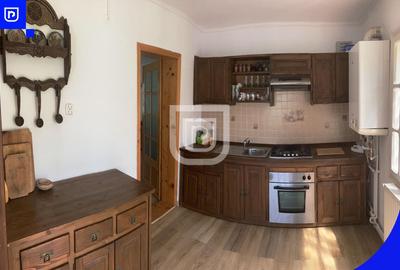 Casă individuală cu 7 camere cu Teren 700 Mp în Central - 9