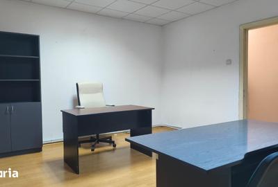 Spațiu comercial, de 30 mp, în Central