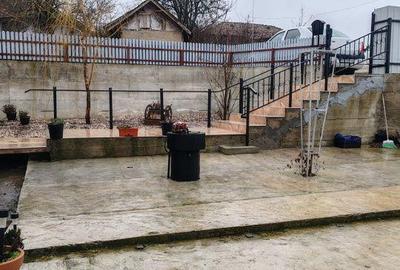 Casă cu 5 camere cu Teren 2400 Mp în Central - 9