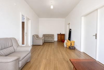 Apartament cu 2 camere semidecomandat, mobilat în Magheru - 1