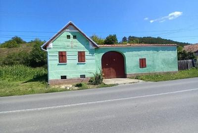 Casă cu 3 camere în Ighișu Vechi
