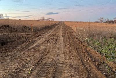 Teren de 500 mp, în Vânători