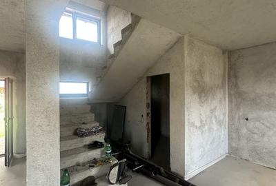 Casă cu 4 camere în Dorolț - 3