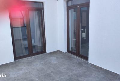 Casă cu 4 camere în Calea Poplăcii