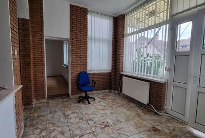 Casă individuală cu 7 camere cu Canalizare în Semicentral - 10