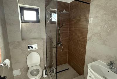 Casă individuală cu 4 camere cu Canalizare în Central - 5