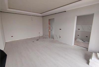 Apartament cu 3 camere decomandat în Moșnița Nouă - 2