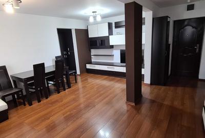 Apartament cu 3 camere decomandat în Central - 1