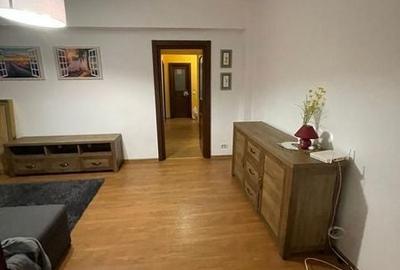 Apartament cu 4 camere în Podu Roș - 1