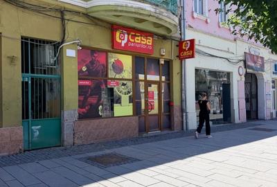 Spațiu comercial, de 78 mp, în Central