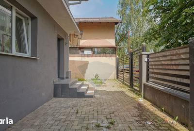Casă cu 9 camere cu Teren 340 Mp în Florilor - 18