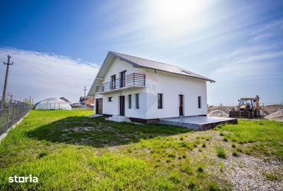 Casă cu 4 camere cu Teren 1000 Mp în Bradu - 10