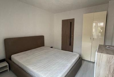 Apartament cu 3 camere decomandat în Central - 2