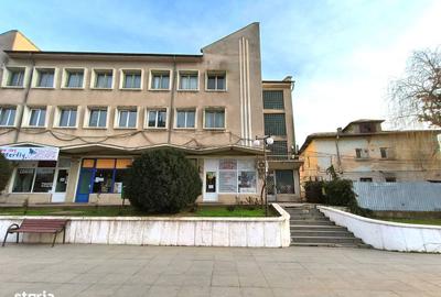 Spațiu comercial, de 671 mp, în Central - 10