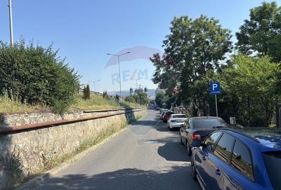 Birou, de 130 mp, în Central