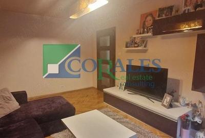Apartament cu 4 camere decomandat, mobilat în Aradului