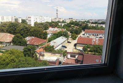 Apartament cu 3 camere decomandat în Berceni - 6