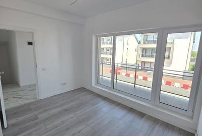 Casă cu 4 camere decomandat în Central