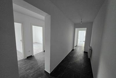 Apartament cu 4 camere decomandat în Exterior Vest - 3