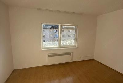 Garsonieră nedecomandată în Central - 1